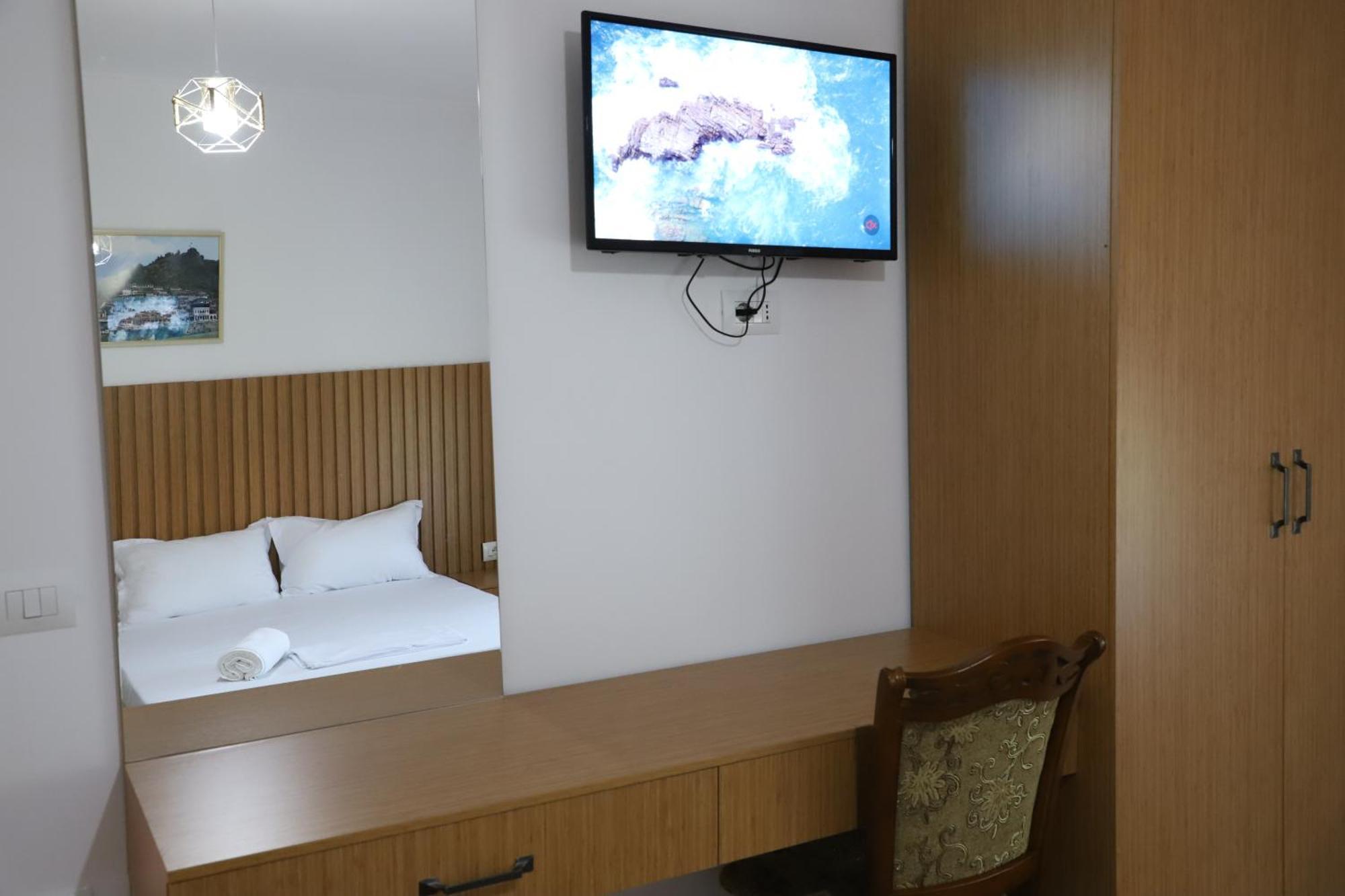 Fjorentin Appartement *